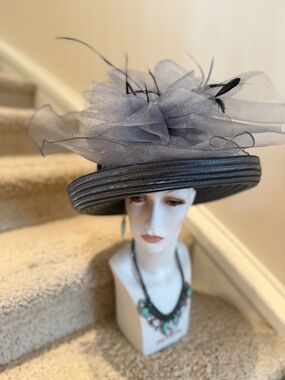 Gray Wide Brim Dress Hat